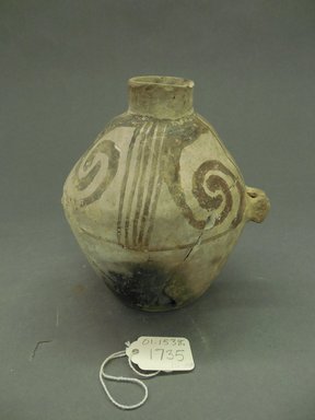 Ancient Pueblo. <em>Canteen</em>. Clay, slip, pigment, 6 1/4 x 5 1/2 in. (15.9 x 14 cm). Brooklyn Museum, Gift of Charles A. Schieren, 01.1538.1735. Creative Commons-BY (Photo: Brooklyn Museum, CUR.01.1538.1735_view1.jpg)