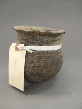 Ancient Pueblo (Anasazi). <em>Cooking Pot</em>. Clay, 5 1/8 x 5 in. (13 x 12.7 cm). Brooklyn Museum, Gift of Charles A. Schieren, 01.1538.1801. Creative Commons-BY (Photo: Brooklyn Museum, CUR.01.1538.1801.jpg)