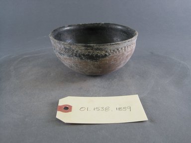 Ancestral Pueblo. <em>Blackware Bowl</em>, 700–1050 C.E. Clay, slip, 2 1/2 x 5 1/8 in.  (6.4 x 13.0 cm). Brooklyn Museum, Gift of Charles A. Schieren, 01.1538.1839. Creative Commons-BY (Photo: Brooklyn Museum, CUR.01.1538.1839.jpg)