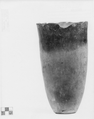  <em>Jar</em>, ca. 3800-3300 B.C.E. Clay, 9 5/16 x Diam. 5 1/4 in. (23.6 x 13.4 cm). Brooklyn Museum, Gift of the Egypt Exploration Fund, 02.253. Creative Commons-BY (Photo: , CUR.02.253_NegA_print_bw.jpg)