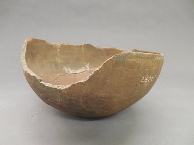 Ancient Pueblo (Anasazi). <em>Bowl</em>. Clay, slip, 5 x 9 1/8 in. (12.7 x 23.2 cm). Brooklyn Museum, Riggs Pueblo Pottery Fund, 02.257.2522. Creative Commons-BY (Photo: Brooklyn Museum, CUR.02.257.2522.jpg)