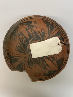 Hopi-Tewa Pueblo. <em>Basin or Bowl</em>. Clay, 3 5/8 in.  (9.2 cm). Brooklyn Museum, Riggs Pueblo Pottery Fund, 02.257.2546. Creative Commons-BY (Photo: Brooklyn Museum, CUR.02.257.2546_bottom01.jpg)