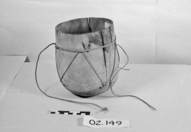 Hawaiian. <em>Fishhook and Bait Bowl</em>, before 1902. Kou wood, fiber, shell, 7 1/16 x 5 5/16 in (18 x 13.5 cm). Brooklyn Museum, Gift of George C. Brackett and Robert B. Woodward, 02.258.2644. Creative Commons-BY (Photo: Brooklyn Museum, CUR.02.258.2644_bw.jpg)