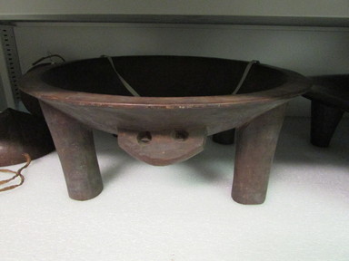 Fijian. <em>Kava Bowl (Tanoa)</em>. Wood Brooklyn Museum, Purchased with funds given by A. Augustus Healy, Carll de Silver and Robert B. Woodward, 03.324.2812. Creative Commons-BY (Photo: , CUR.03.324.2812_overall.jpg)