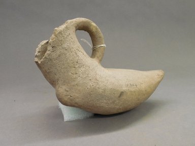 Ancient Pueblo (Anasazi). <em>Pitcher in the Shape of a Bird</em>, 500-700, Basketmaker III (probably). Clay, 7 3/4 x 5 3/4 in. (19.7 x 14.6 cm). Brooklyn Museum, Museum Expedition 1903, Purchased with funds given by A. Augustus Healy and George Foster Peabody, 03.325.10824. Creative Commons-BY (Photo: Brooklyn Museum, CUR.03.325.10824.jpg)