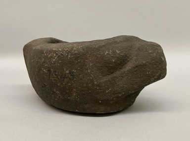 Haida. <em>Canoe-shaped Tobacco Mortar (Taro)</em>, late 19th century., 9 3/4 × 6 in. (24.8 × 15.2 cm). Brooklyn Museum, Museum Expedition 1905, Museum Collection Fund, 05.588.7343. Creative Commons-BY (Photo: Brooklyn Museum, CUR.05.588.7343_view01.jpg)
