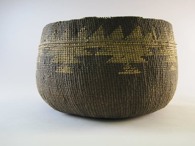 Hupa. <em>Boiling Basket</em>. Fiber, 6 1/8 × 10 1/2 × 10 1/2 in. (15.6 × 26.7 × 26.7 cm). Brooklyn Museum, Museum Expedition 1905, Museum Collection Fund, 05.588.7510. Creative Commons-BY (Photo: Brooklyn Museum, CUR.05.588.7510.jpg)