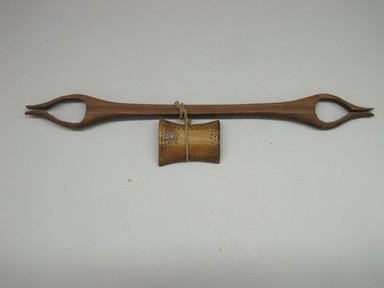 Possibly Yurok. <em>Net Needle and Mesh Measure</em>. Yew wood, elk horn, 2 7/16 × 1/2 × 12 1/8 in. (6.2 × 1.3 × 30.8 cm). Brooklyn Museum, Museum Expedition 1905, Museum Collection Fund, 05.588.7562. Creative Commons-BY (Photo: Brooklyn Museum, CUR.05.588.7562.jpg)