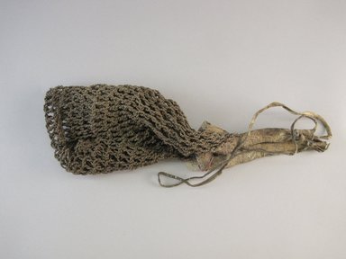 Possibly Yurok. <em>Net Bag</em>. Iris, deerskin, 11 7/16 x 7 11/16 in.  (29.0 x 19.5 cm). Brooklyn Museum, Museum Expedition 1905, Museum Collection Fund, 05.588.7596. Creative Commons-BY (Photo: Brooklyn Museum, CUR.05.588.7596.jpg)