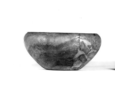  <em>Bowl</em>, ca. 3100-2675 B.C.E. Egyptian alabaster (calcite), 3 3/4 x Diam. 8 in. (9.6 x 20.3 cm). Brooklyn Museum, Charles Edwin Wilbour Fund, 07.447.15. Creative Commons-BY (Photo: Brooklyn Museum, CUR.07.447.15_NegA_print_bw.jpg)