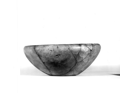  <em>Bowl</em>, ca. 3100-2675 B.C.E. Egyptian alabaster (calcite), 3 3/16 x Diam. 8 1/8 in. (8.1 x 20.6 cm). Brooklyn Museum, Charles Edwin Wilbour Fund, 07.447.16. Creative Commons-BY (Photo: Brooklyn Museum, CUR.07.447.16_NegA_print_bw.jpg)