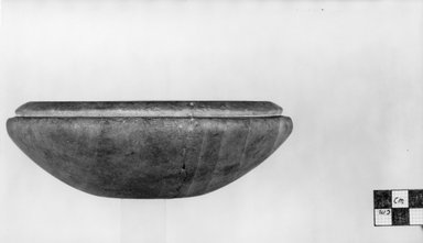  <em>Squat Bowl</em>, ca. 3100-2675 B.C.E. Egyptian alabaster (calcite), 2 1/8 x Diam. 6 7/16 in. (5.4 x 16.4 cm). Brooklyn Museum, Charles Edwin Wilbour Fund, 07.447.25. Creative Commons-BY (Photo: Brooklyn Museum, CUR.07.447.25_negA_print.jpg)