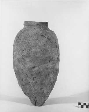 <em>Ovoid Storage Pot with Base</em>, ca. 3100–2675 B.C.E. Clay, pot, height: 12 3/4 in. Brooklyn Museum, Charles Edwin Wilbour Fund, 07.447.300. Creative Commons-BY (Photo: Brooklyn Museum, CUR.07.447.300_negA_print.jpg)
