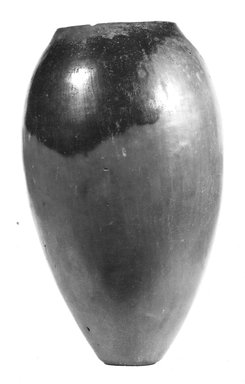  <em>Oval-shaped Vase</em>, ca. 3850–3500 B.C.E. Clay, 6 3/16 x Diam. 3 11/16 in. (15.7 x 9.4 cm). Brooklyn Museum, Charles Edwin Wilbour Fund, 07.447.347. Creative Commons-BY (Photo: Brooklyn Museum, CUR.07.447.347_NegA_print_bw.jpg)