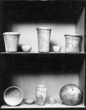  <em>Squat Bowl</em>, ca. 3100-2170 B.C.E. Egyptian alabaster (calcite), 1 5/8 x Diam. 2 5/8 in. (4.2 x 6.6 cm). Brooklyn Museum, Charles Edwin Wilbour Fund, 07.447.66. Creative Commons-BY (Photo: , CUR.07.447.36_.59_.31_.67_.35_.39_.66_.41_.68_.146_NegID_07.447.31_GRPA_print_bw.jpg)