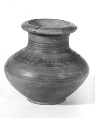  <em>Jar with Squat Body</em>, ca. 1400–1390 B.C.E. Clay, pigment, 4 5/8 x Diam. 4 13/16 in. (11.7 x 12.3 cm). Brooklyn Museum, Charles Edwin Wilbour Fund, 07.447.469. Creative Commons-BY (Photo: Brooklyn Museum, CUR.07.447.469_NegA_print_bw.jpg)