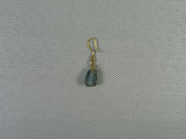Roman. <em>Earring</em>, 1-100 C.E. Gold, amethyst or glass, Total length: 1 1/4 in. (3.2 cm). Brooklyn Museum, Charles Edwin Wilbour Fund, 08.480.194. Creative Commons-BY (Photo: Brooklyn Museum, CUR.08.480.194_view1.jpg)