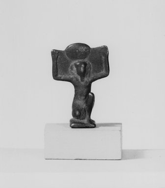  <em>Statuette of Shu</em>, 332 B.C.E.-30 C.E. Bronze, 1 1/8 x 7/8 in. (2.9 x 2.2 cm). Brooklyn Museum, Charles Edwin Wilbour Fund, 08.480.68. Creative Commons-BY (Photo: Brooklyn Museum, CUR.08.480.68_negA_bw.jpg)