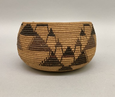Maidu. <em>Trinket Basket (Lo-lom) with geometric designs</em>. Fiber, (8.0 x 11.0 cm). Brooklyn Museum, Museum Expedition 1908, Museum Collection Fund, 08.491.8749. Creative Commons-BY (Photo: Brooklyn Museum, CUR.08.491.8749.jpg)