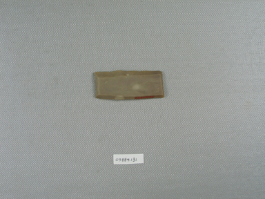  <em>Small Blade</em>, ca. 4400-2675 B.C.E. Chert, 15/16 x 3/16 x 2 1/4 in. (2.4 x 0.4 x 5.7 cm). Brooklyn Museum, Charles Edwin Wilbour Fund, 09.889.131. Creative Commons-BY (Photo: Brooklyn Museum, CUR.09.889.131_overall.jpg)