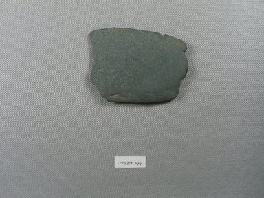  <em>Coarse Palette</em>. Slate, 2 5/16 x 1/4 x 3 1/16 in. (5.8 x 0.6 x 7.7 cm). Brooklyn Museum, Charles Edwin Wilbour Fund, 09.889.191. Creative Commons-BY (Photo: Brooklyn Museum, CUR.09.889.191_overall.jpg)