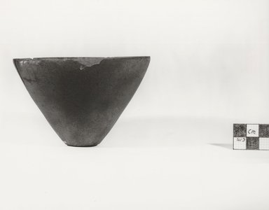  <em>Conical Cup</em>, ca. 3100-2625 B.C.E. Basalt, 2 11/16 x Diam. 4 5/16 in. (6.9 x 10.9 cm). Brooklyn Museum, Charles Edwin Wilbour Fund, 09.889.25. Creative Commons-BY (Photo: Brooklyn Museum, CUR.09.889.25_NegA_print_bw.jpg)