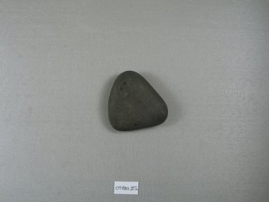  <em>Scraper</em>. Flint or slate Brooklyn Museum, Charles Edwin Wilbour Fund, 09.889.297a. Creative Commons-BY (Photo: Brooklyn Museum, CUR.09.889.297a_overall.jpg)