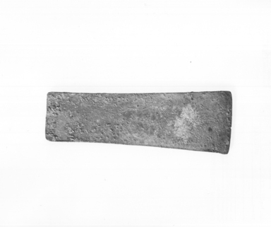  <em>Flat and Narrow Chisel</em>, ca. 2800–2675 B.C.E. Copper, 2 1/16 x 1/8 x 6 in. (5.2 x 0.3 x 15.3 cm). Brooklyn Museum, Charles Edwin Wilbour Fund, 09.889.328. Creative Commons-BY (Photo: Brooklyn Museum, CUR.09.889.328_NegA_print_bw.jpg)