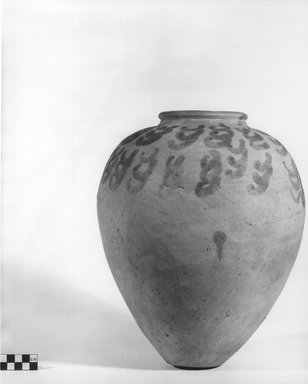  <em>Large Urn</em>, ca. 4400-3100 B.C.E. Terracotta, pigment Brooklyn Museum, Charles Edwin Wilbour Fund, 09.889.438. Creative Commons-BY (Photo: Brooklyn Museum, CUR.09.889.438_NegA_print_bw.jpg)