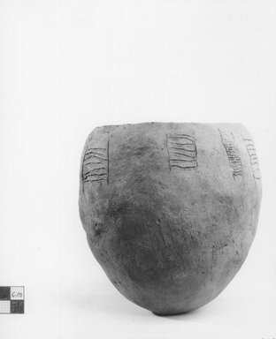  <em>Jar</em>. Clay, slip, 5 3/8 × Greatest diam. 5 3/8 in. (13.7 × 13.7 cm). Brooklyn Museum, Charles Edwin Wilbour Fund, 09.889.449. Creative Commons-BY (Photo: Brooklyn Museum, CUR.09.889.449_NegA_print_bw.jpg)
