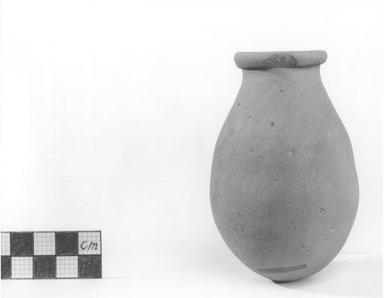 <em>Small Vase</em>, ca. 3100-2675 B.C.E. Clay, 3 3/4 × Diam. 2 1/2 in. (9.6 × 6.3 cm). Brooklyn Museum, Charles Edwin Wilbour Fund, 09.889.464. Creative Commons-BY (Photo: Brooklyn Museum, CUR.09.889.464_NegA_print_bw.jpg)