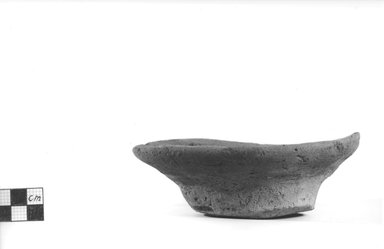  <em>Small Cup</em>. Terracotta, Diameter 5 3/4 in. (14.6 cm). Brooklyn Museum, Charles Edwin Wilbour Fund, 09.889.503. Creative Commons-BY (Photo: Brooklyn Museum, CUR.09.889.503_NegA_print_bw.jpg)