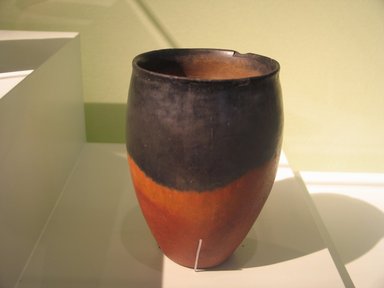  <em>Jar</em>, ca. 3500-3300 B.C.E. Clay, 5 3/16 x Diam. 3 13/16 in. (13.1 x 9.7 cm). Brooklyn Museum, Charles Edwin Wilbour Fund, 09.889.557. Creative Commons-BY (Photo: Brooklyn Museum, CUR.09.889.557_erg456_2015.jpg)
