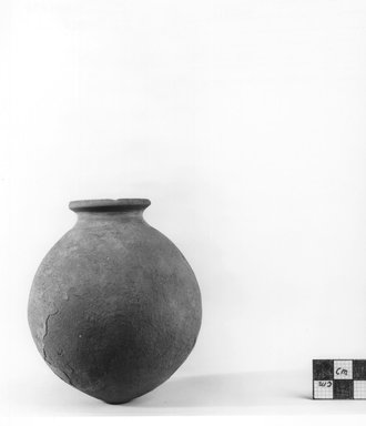 <em>Globular Shaped Vase</em>. Clay, slip, Height: 4 in. (10.2 cm). Brooklyn Museum, Charles Edwin Wilbour Fund, 09.889.592. Creative Commons-BY (Photo: Brooklyn Museum, CUR.09.889.592_NegA_print_bw.jpg)