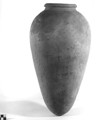  <em>Storage Pot</em>. Terracotta, Height: 16 3/4 in. (42.5 cm). Brooklyn Museum, Charles Edwin Wilbour Fund, 09.889.738. Creative Commons-BY (Photo: Brooklyn Museum, CUR.09.889.738_NegA_print_bw.jpg)
