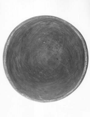  <em>Deep Bowl</em>, ca. 4400-3100 B.C.E. Terracotta, Height: 4 3/16 in. (10.6 cm). Brooklyn Museum, Charles Edwin Wilbour Fund, 09.889.797. Creative Commons-BY (Photo: Brooklyn Museum, CUR.09.889.797_NegB_print_bw.jpg)