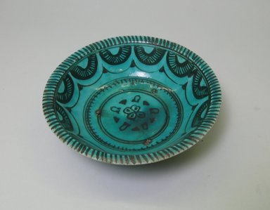  <em>Bowl</em>, 18th century. Ceramic, 2 15/16 x 9 13/16 in. (7.4 x 25 cm). Brooklyn Museum, Museum Collection Fund, 10.76. Creative Commons-BY (Photo: Brooklyn Museum, CUR.10.76_interior.jpg)