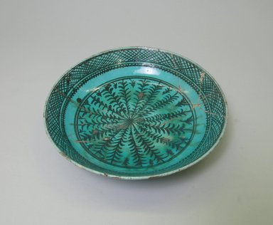  <em>Bowl</em>, 18th century. Ceramic, 2 7/16 x 9 5/8 in. (6.2 x 24.4 cm). Brooklyn Museum, Museum Collection Fund, 10.78. Creative Commons-BY (Photo: Brooklyn Museum, CUR.10.78_interior.jpg)