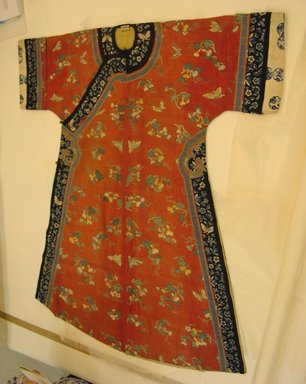  <em>Woman's Court Robe</em>, late 19th century. Silk, 47 7/16 x 53 1/8 in. (120.5 x 135 cm). Brooklyn Museum, Museum Expedition 1913-1914, Museum Collection Fund, 14.143. Creative Commons-BY (Photo: Brooklyn Museum, CUR.14.143_overall.jpg)
