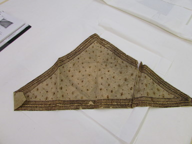 Hawaiian. <em>Tapa (Kapa)</em>, mid 19th-early 20th century. Barkcloth, pigment, 38 3/16 × 19 1/2 in. (97 × 49.5 cm). Brooklyn Museum, Brooklyn Museum Collection, 14.17-. Creative Commons-BY (Photo: , CUR.14.17-_overall.jpg)