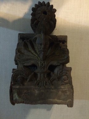  <em>Bracket with Lotus Flower Pattern</em>. Carved wood and polychrome, overall: 12 1/4 x 7 3/4 x 5 3/4 in. (31.1 x 19.7 x 14.6 cm). Brooklyn Museum, 14.732.12. Creative Commons-BY (Photo: , CUR.14.732.12_view03.jpg)
