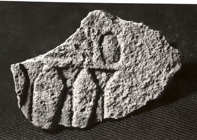  <em>Fragment of Sunk Relief</em>, ca. 1352-1336 B.C.E., or slightly later. Limestone, 2 1/2 x 3 3/4 in. (6.3 x 9.6 cm). Brooklyn Museum, Gift of Evangeline Wilbour Blashfield, Theodora Wilbour, and Victor Wilbour honoring the wishes of their mother, Charlotte Beebe Wilbour, as a memorial to their father, Charles Edwin Wilbour, 16.40. Creative Commons-BY (Photo: Brooklyn Museum, CUR.16.40_negB_bw.jpg)