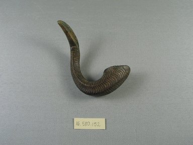  <em>Ram's Horn</em>. Bronze, 5.1 oz. (0.14kg). Brooklyn Museum, Gift of Evangeline Wilbour Blashfield, Theodora Wilbour, and Victor Wilbour honoring the wishes of their mother, Charlotte Beebe Wilbour, as a memorial to their father, Charles Edwin Wilbour, 16.580.152. Creative Commons-BY (Photo: Brooklyn Museum, CUR.16.580.152_view01.jpg)