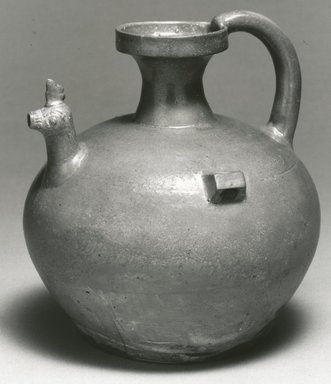  <em>Chicken-headed Ewer</em>, 316-420. High-fired green ware (celadon), 8 x 7 1/2 in. (20.3 x 19.1 cm). Brooklyn Museum, Gift of Alan and Simone Hartman, 1991.127.2. Creative Commons-BY (Photo: Brooklyn Museum, CUR.1991.127.2_bw.jpg)