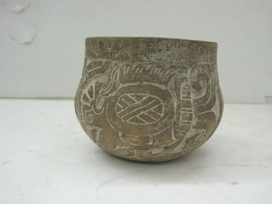 Maya. <em>Bowl</em>, 600-900. Clay, slip, 4 x 5 x 5 1/4 in. Brooklyn Museum, Anonymous gift, 1991.231.2. Creative Commons-BY (Photo: , CUR.1991.231.2_view01.jpg)