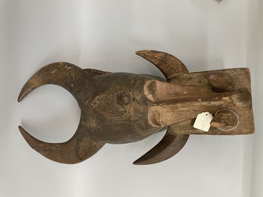 Senufo. <em>Firespitter Helmet Mask (Wabele)</em>, late 19th or early 20th century. Wood, pigment, 14 x 27 x 16 in. (68.6 x 35.6 x 40.7 cm). Brooklyn Museum, Gift of Ruth Lippman, 1992.137.4. Creative Commons-BY (Photo: Brooklyn Museum, CUR.1992.137.4_overall01.jpg)