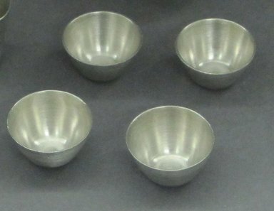 Marion Anderson Noyes (American, 1907-2002). <em>Miniature Bowl</em>. Pewter, 3/4 x 1 3/16 in. (1.9 x 3 cm). Brooklyn Museum, Gift of Marion Anderson Noyes, 1992.40.23. Creative Commons-BY (Photo: Brooklyn Museum, CUR.1992.40.23.jpg)