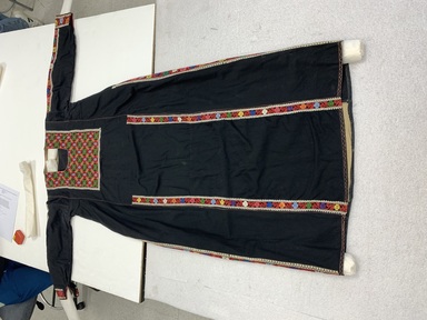 Bedouin. <em>Woman's Robe</em>. Cotton, silk embroidery, 53 9/16 × 53 15/16 in. (136 × 137 cm). Brooklyn Museum, Gift of Mr. and Mrs. J. Garrison Stradling, 1992.79.3. Creative Commons-BY (Photo: Brooklyn Museum, CUR.1992.79.3_front.JPG)
