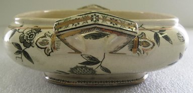 Possibly Wellington Works Hall & Read. <em>Tureen with Lid; Alaska Pattern</em>, 1882-1888. Glazed earthenware with transfer printed decoration, tureen: 2 3/4 x 12 1/4 x 7 1/2 in. (7.0 x 31.0 x 19.0 cm). Brooklyn Museum, Gift of Paul F. Walter, 1993.209.157a-b. Creative Commons-BY (Photo: Brooklyn Museum, CUR.1993.209.157a_side.jpg)