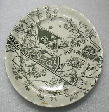 Woolridge & Walley, Knowle Works. <em>Large Oval Platter</em>, 1898-1901. Glazed earthenware with transfer printed decoration, oval, 1 1/4 x 17 1/2 x 14 1/4 in. (3.2 x 44.5 x 36.2 cm). Brooklyn Museum, Gift of Paul F. Walter, 1993.209.4. Creative Commons-BY (Photo: Brooklyn Museum, CUR.1993.209.4.jpg)